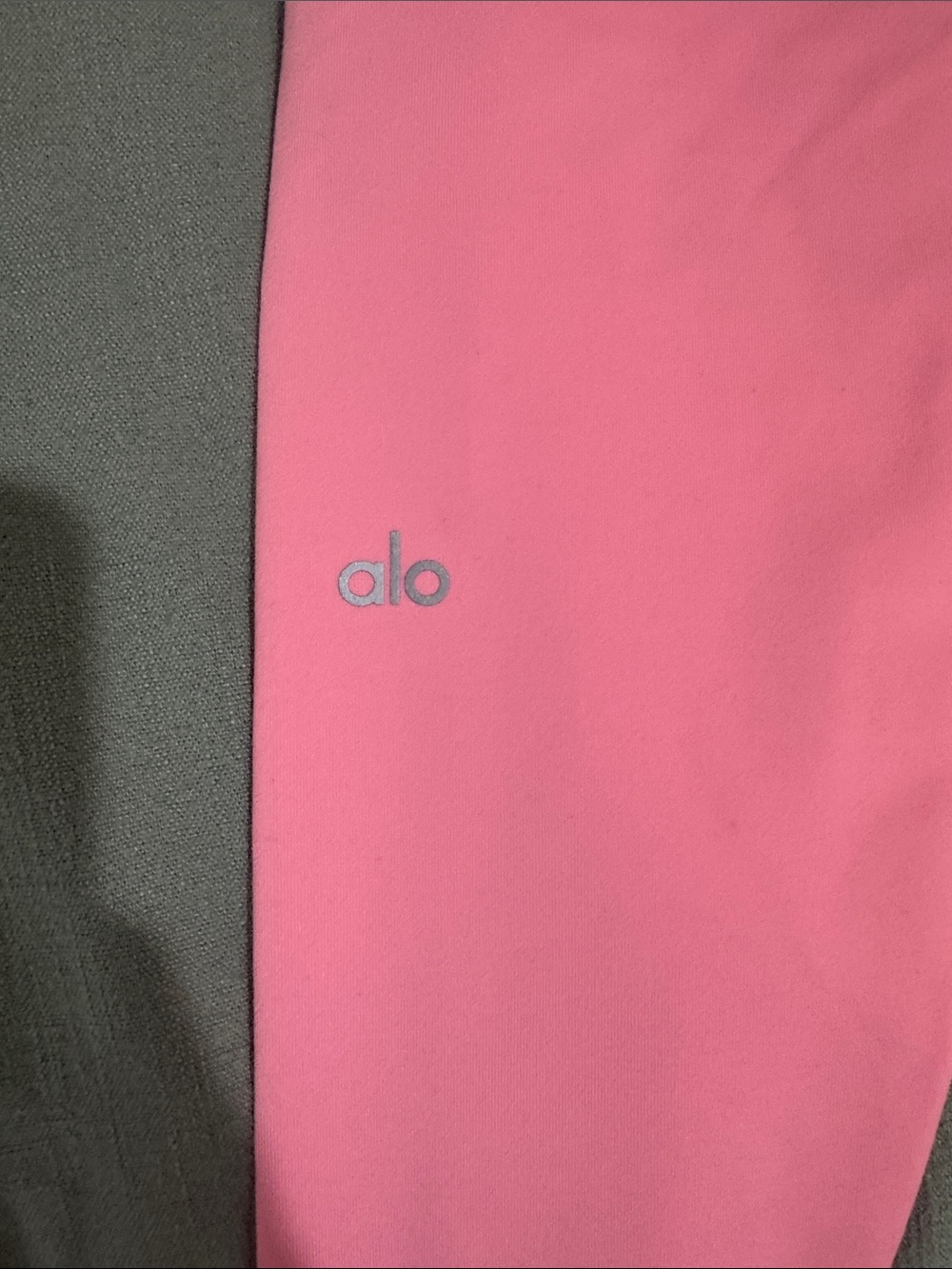 ALO Yoga Bubblegum Pink Leggings with Subtle Logo